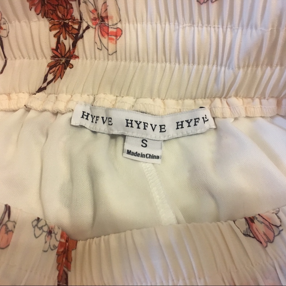 HyFve Floral off-white shorts - S - Picture 6 of 6
